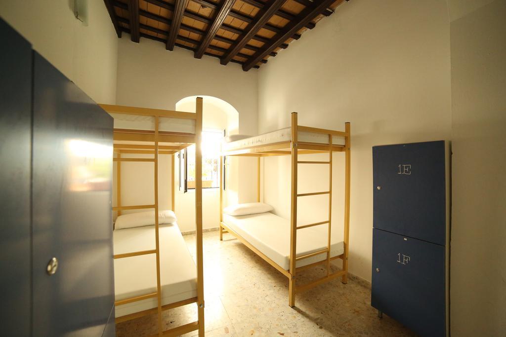 Wake Up In Tarifa Hostel & Restaurant Lounge Pokoj fotografie